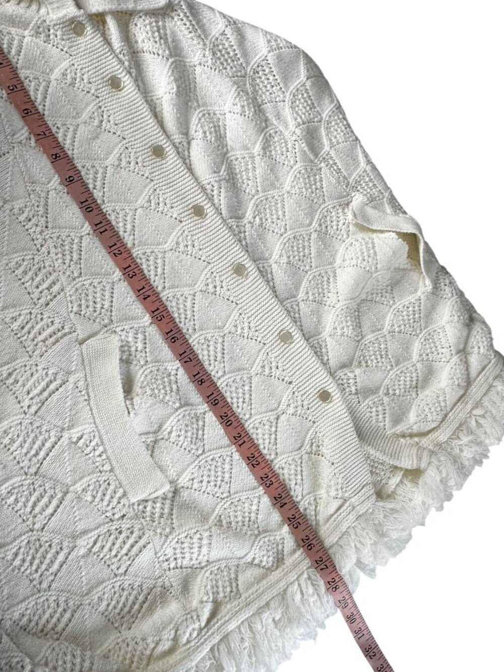 Vintage Wintuck Crochet Cape White Fringe ILGWU Union Made 70s OSFM USA - Picture 8 of 8
